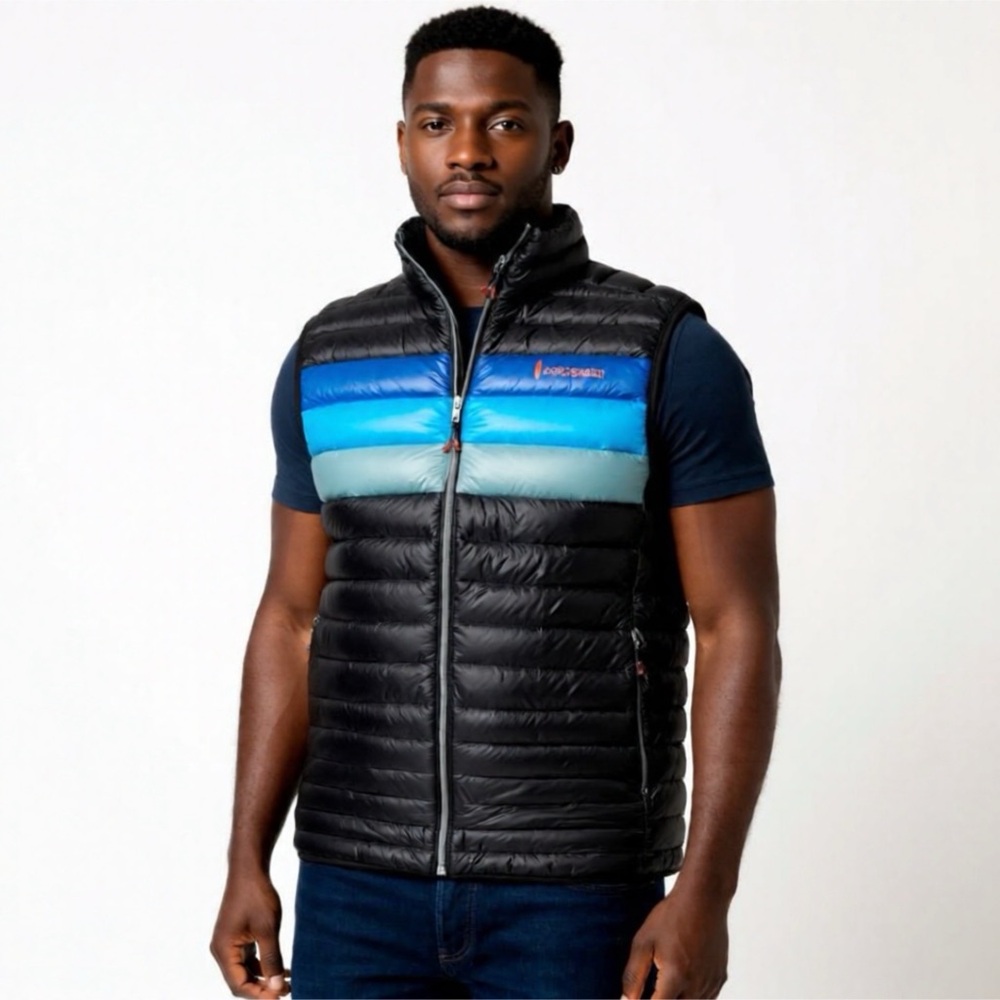 Cotopaxi Black and Blue Men's Vest
